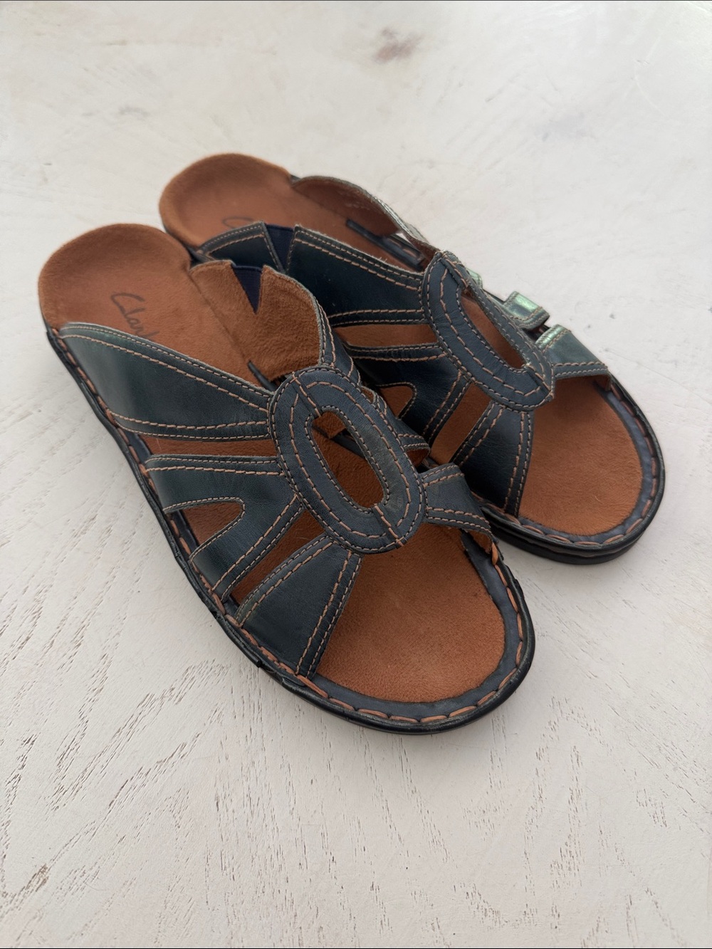 Clarks Leather Slide Sandals in Dark Blue With Brown Stitching Sz 10 Women’s